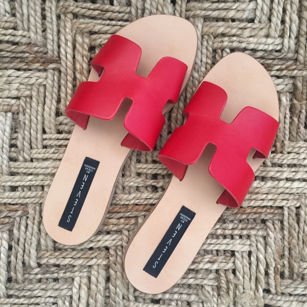 Steven by Steve Madden sandals ❤️